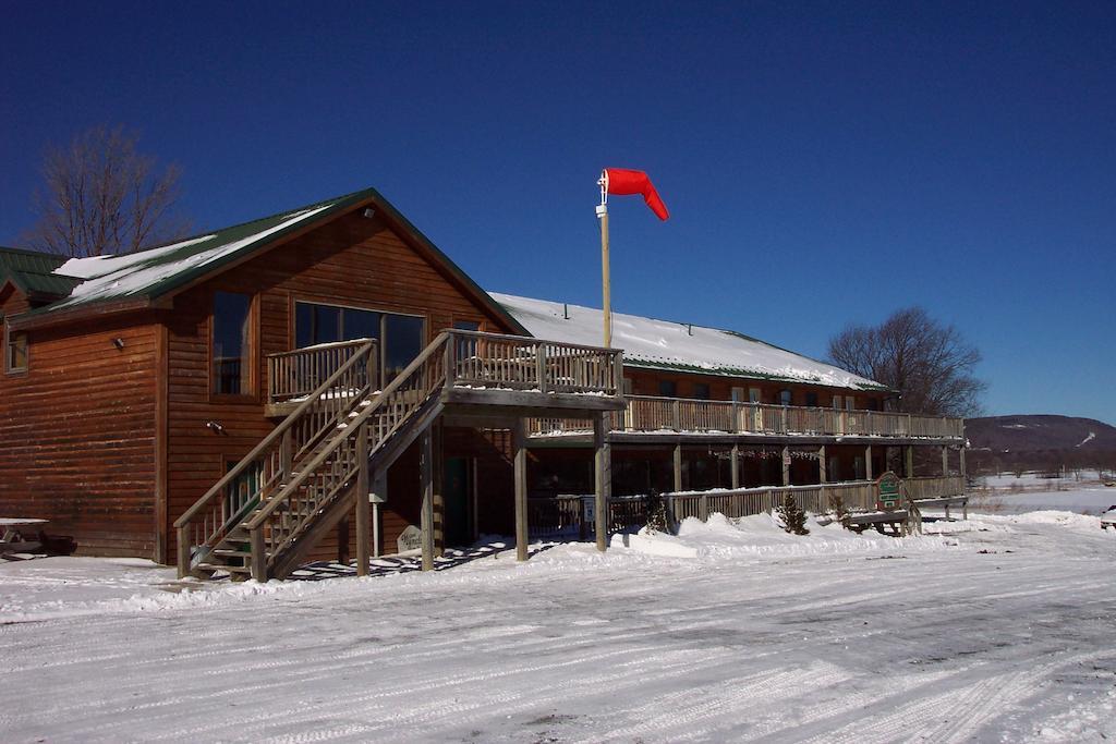 Windwood Fly-In Resort Davis Exterior photo